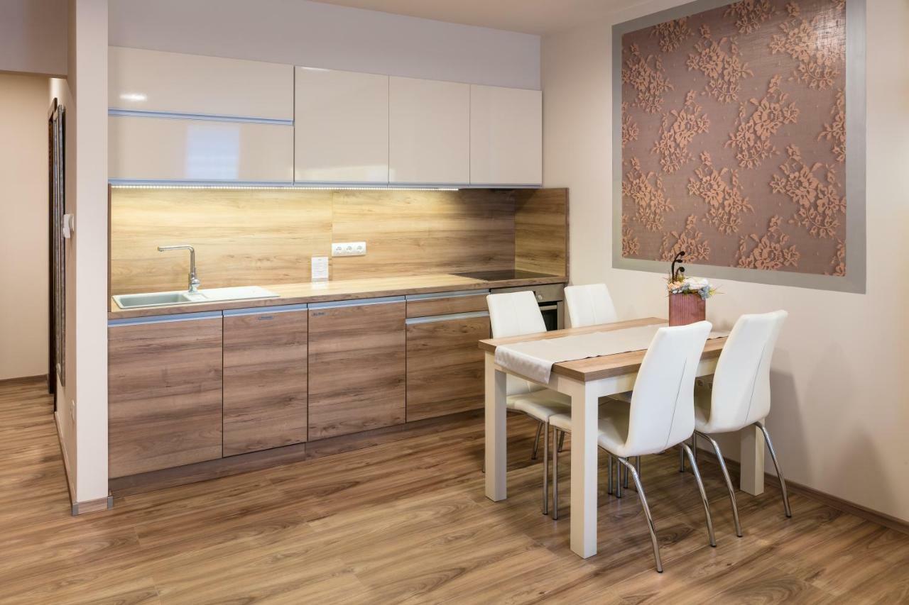 Ferienwohnung Foter Rezidencia Győr Exterior foto